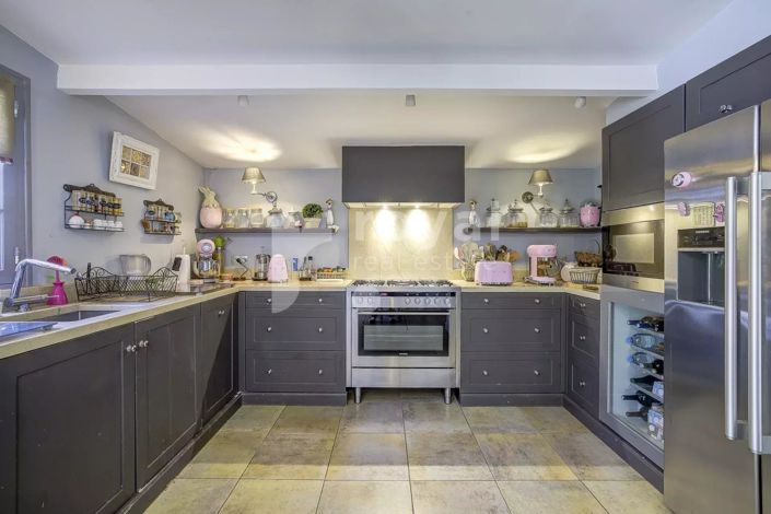 Image No.22-3 Bed House for sale