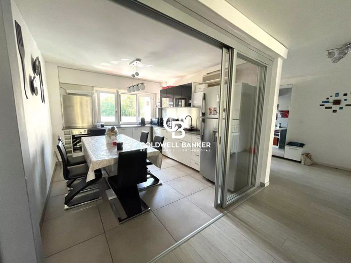Image No.1-4 Bed Apartment for sale