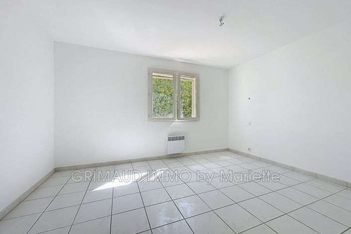 Image No.17-4 Bed House for sale