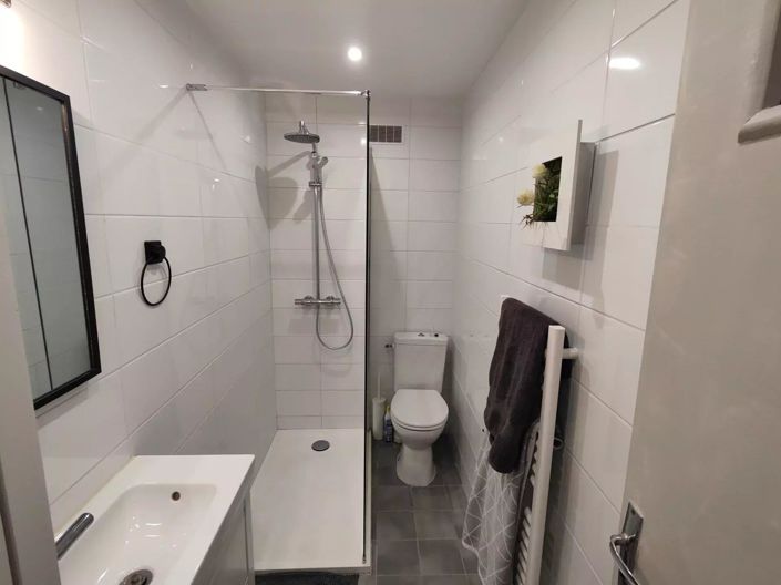 Image No.5-2 Bed House for sale