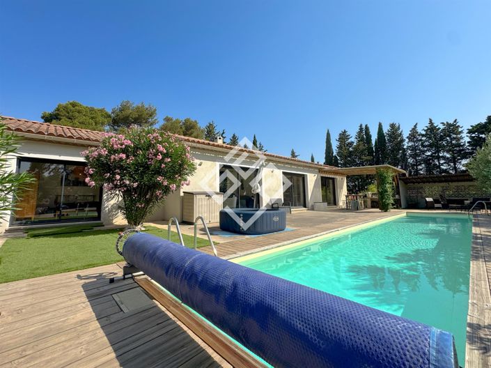 Image No.16-4 Bed House for sale