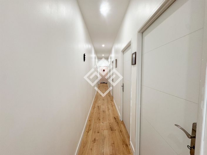 Image No.23-4 Bed House for sale