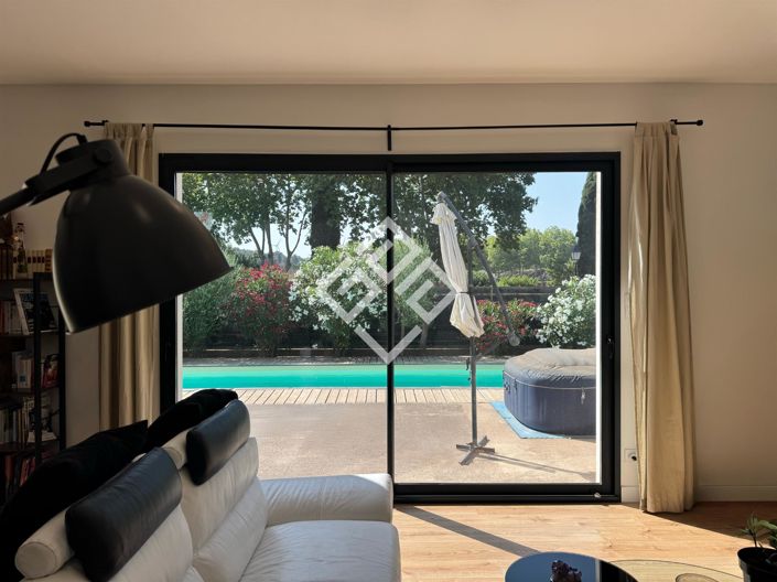 Image No.7-4 Bed House for sale