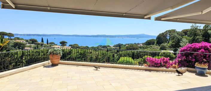 Image No.9-5 Bed House for sale