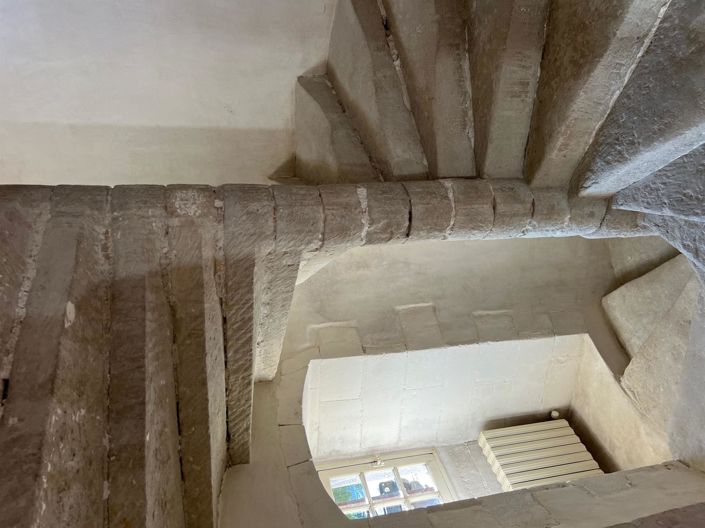 Image No.11-2 Bed Property for sale