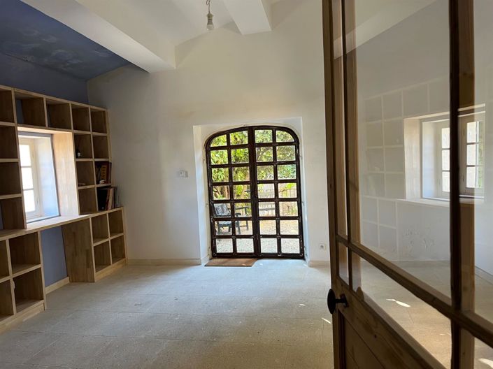 Image No.16-2 Bed Property for sale