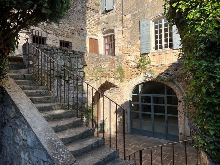 Image No.2-2 Bed Property for sale