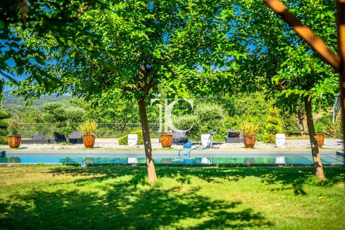 Image No.21-6 Bed House for sale