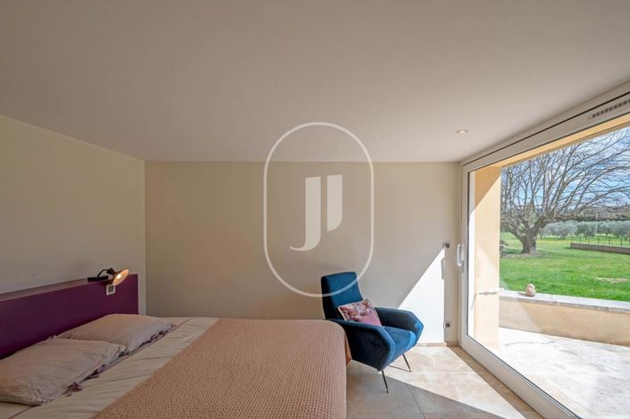 Image No.9-4 Bed House for sale