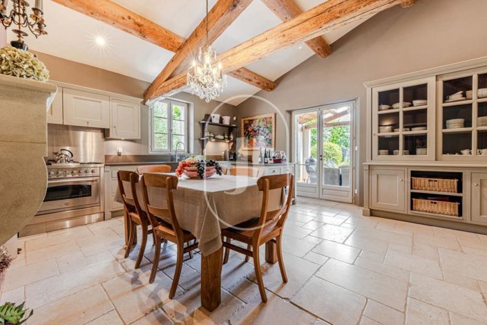 Image No.7-6 Bed House for sale