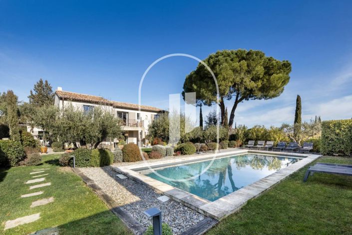 Image No.1-4 Bed House for sale