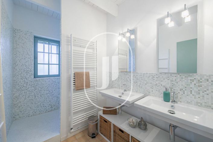 Image No.13-5 Bed House for sale