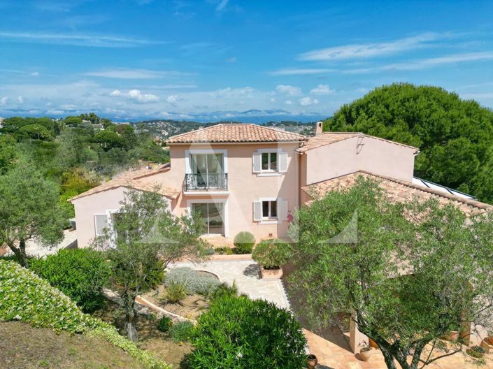 Image No.2-4 Bed House for sale