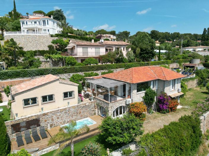 Image No.1-4 Bed House for sale