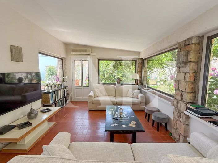 Image No.12-Maison de 4 chambres à vendre à Golfe Juan