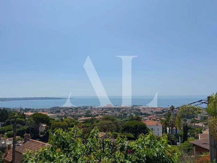 Image No.2-Maison de 4 chambres à vendre à Golfe Juan