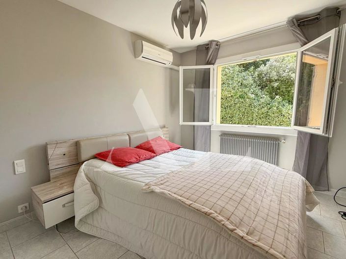 Image No.14-5 Bed House for sale