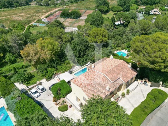 Image No.20-5 Bed House for sale