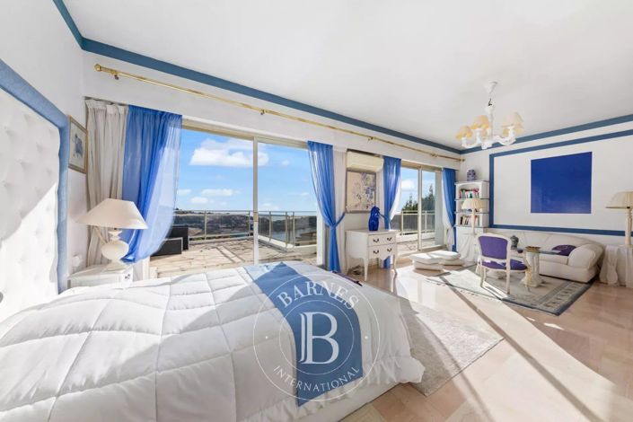 Image No.14-3 Bed House for sale