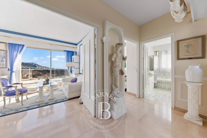 Image No.17-3 Bed House for sale