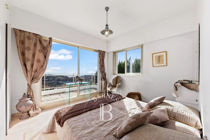 Image No.18-3 Bed House for sale