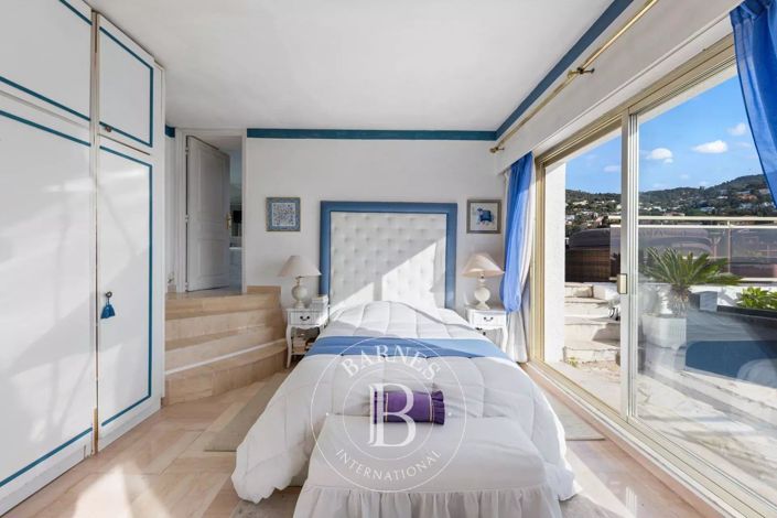 Image No.7-3 Bed House for sale