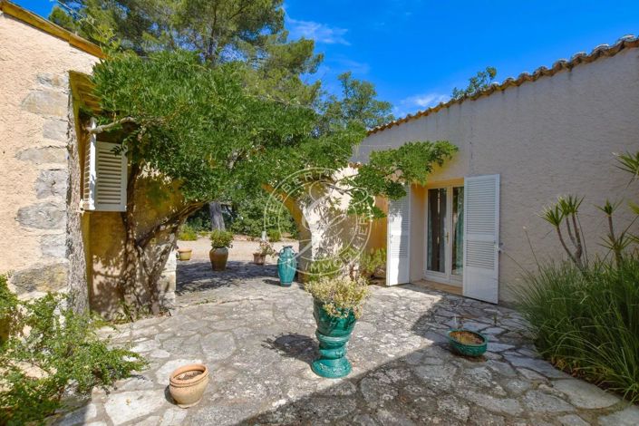 Image No.7-3 Bed House for sale