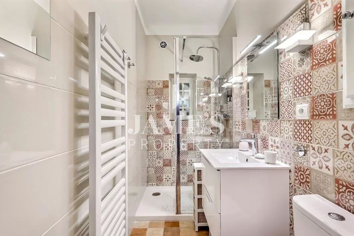 Image No.5-5 Bed House for sale