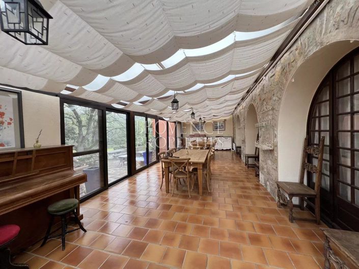 Image No.42-10 Bed House for sale