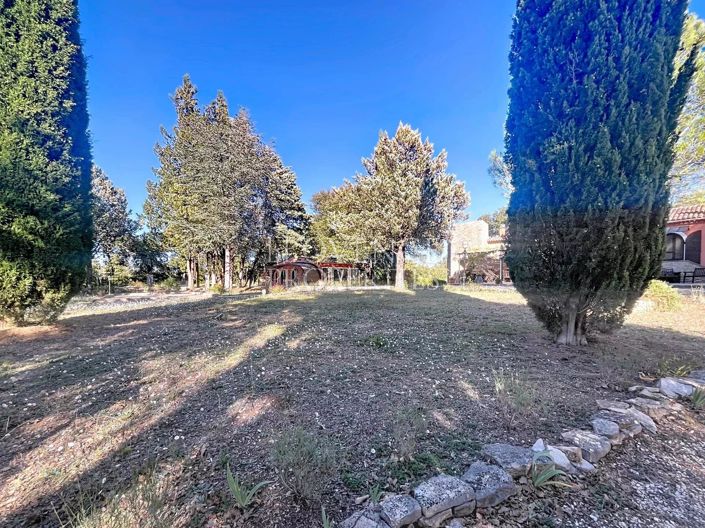 Image No.56-10 Bed House for sale