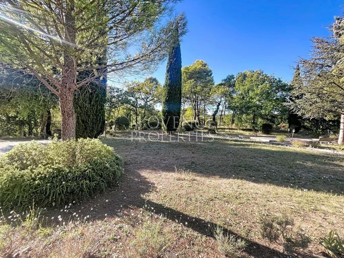 Image No.68-10 Bed House for sale