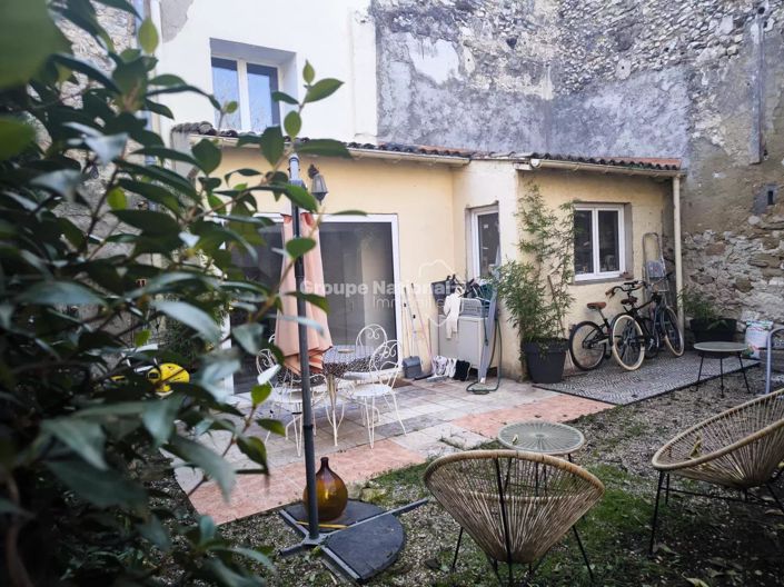 Image No.2-3 Bed House for sale