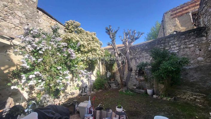 Image No.9-3 Bed House for sale