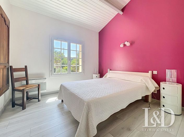 Image No.13-5 Bed House for sale