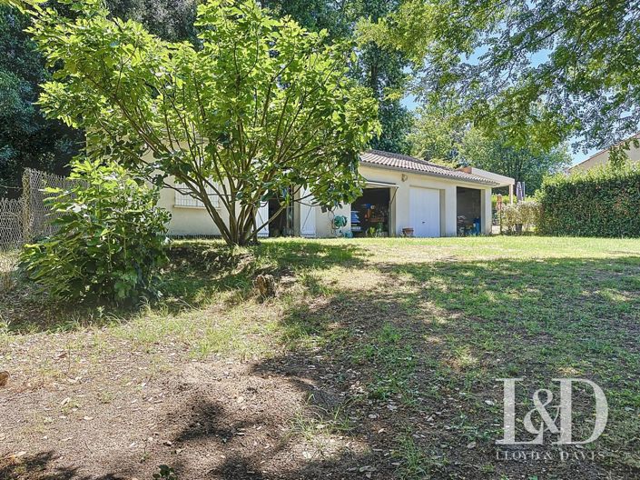 Image No.19-5 Bed House for sale