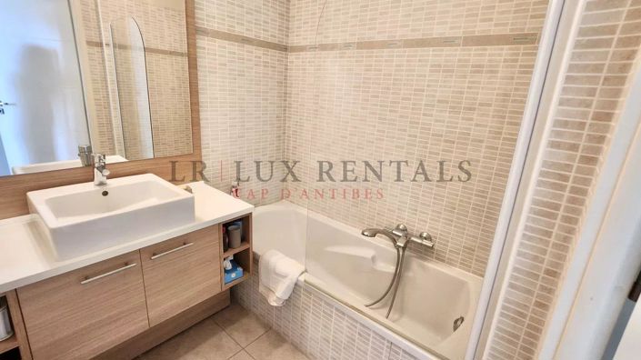 Image No.8-Apartment for sale