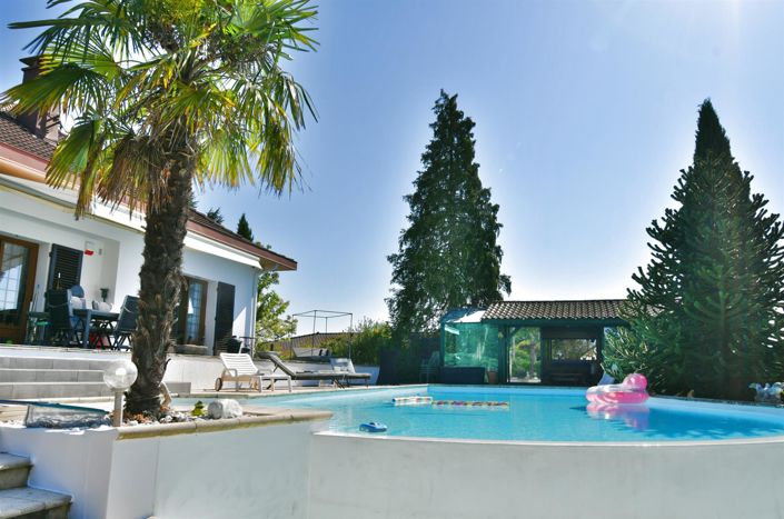 Image No.1-5 Bed House for sale