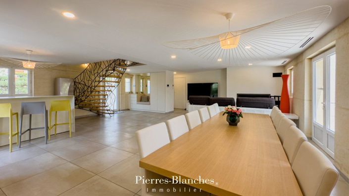 Image No.3-4 Bed House for sale