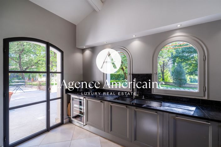 Image No.14-5 Bed House for sale