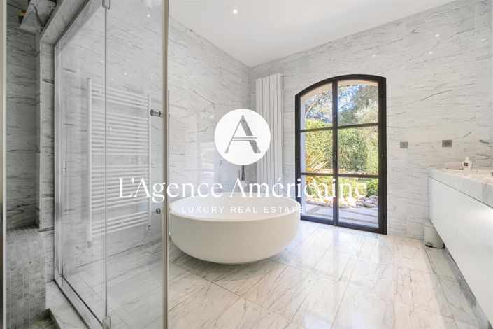 Image No.19-5 Bed House for sale