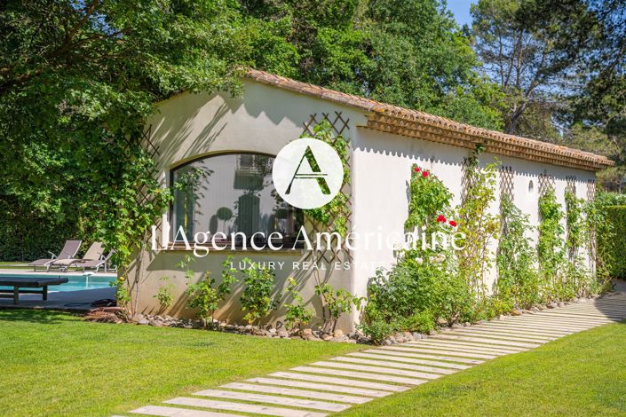 Image No.7-5 Bed House for sale