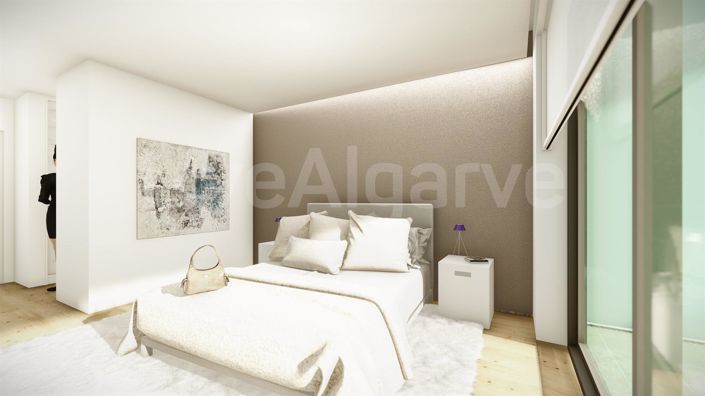 Image No.15-4 Bed House for sale