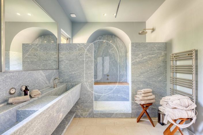 Image No.10-Maison de 8 chambres à vendre à Ménerbes