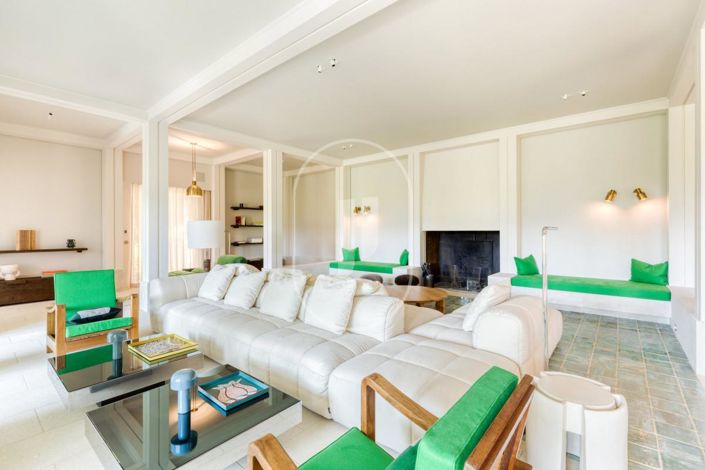 Image No.5-8 Bed House for sale