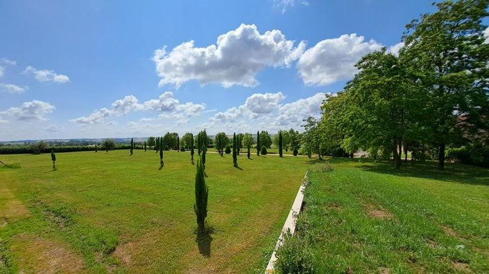 Image No.25-5 Bed Property for sale