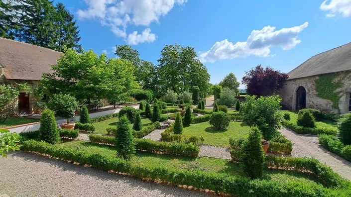 Image No.6-5 Bed Property for sale