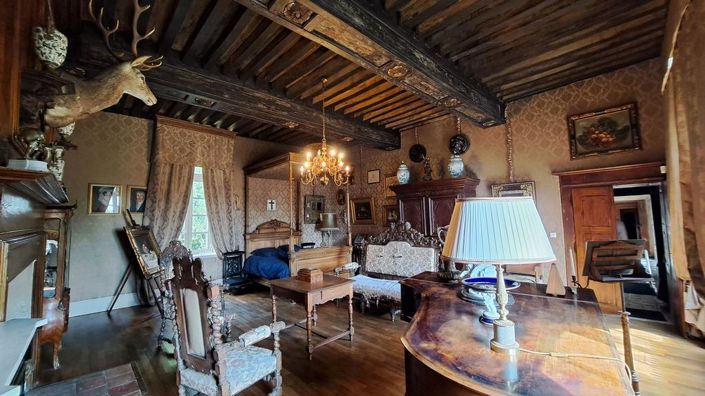 Image No.9-5 Bed Property for sale