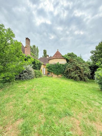 Image No.1-7 Bed House for sale