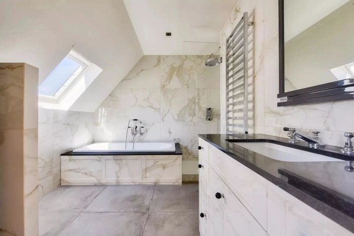 Image No.8-5 Bed Apartment for sale