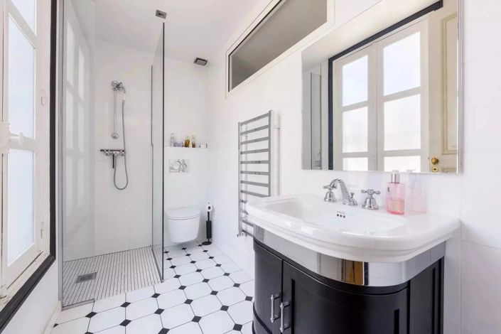 Image No.9-5 Bed Apartment for sale